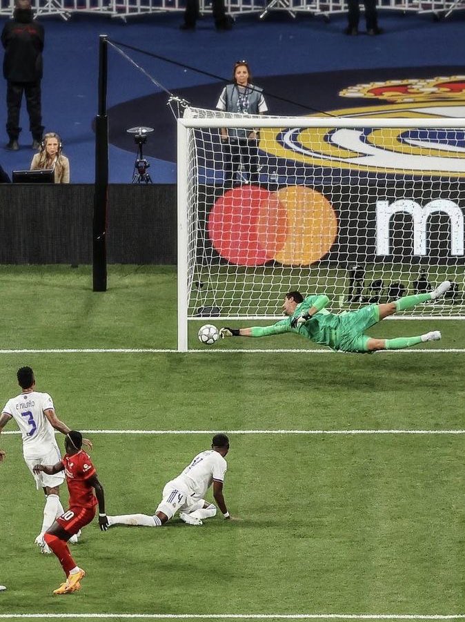 欧冠清晨走向成谜；皇家马德里内部沟通；底气十足；身体对抗强度拉满