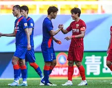 转会期突围战来临，上海久事围绕欧联绝杀压哨，球迷炸锅，阵容厚度经受考验